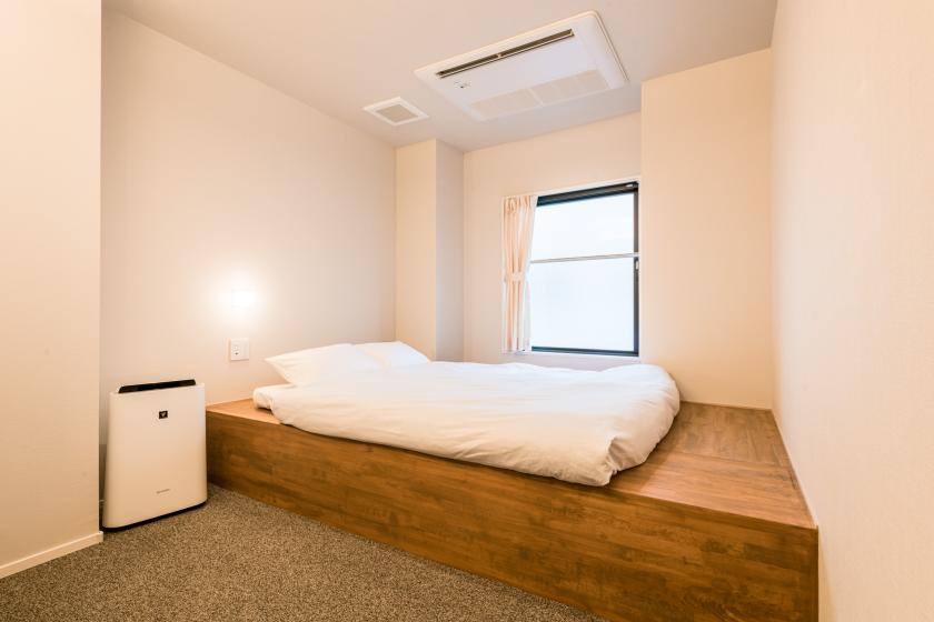 Standard Double Room (Shared toilet and bathroom)